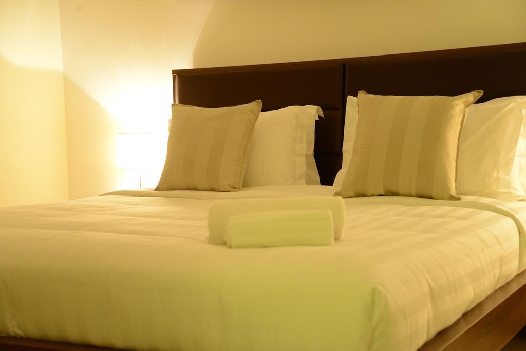 Silver City 2 Business Hotel Apartments Dzsidda Szoba fotó